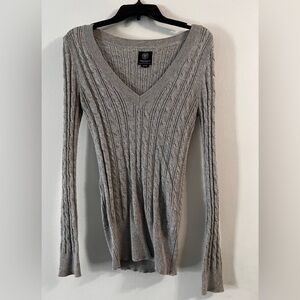 American Eagle pull over vneck sweater size medium​